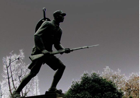 日寇海軍大將大角岑生在廣東被擊落，日軍發了瘋卻找不到到他屍體