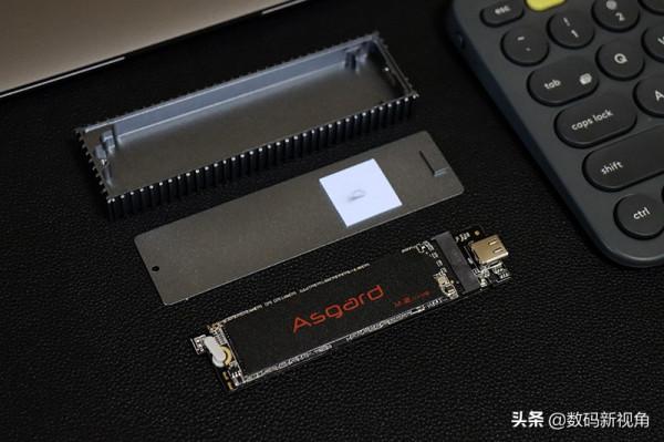 升級留下的M.2 NVME硬碟怎麼處理?硬碟盒讓閒置起死回生 升級留下的M.2 NVME硬碟怎麼處理?硬碟盒讓閒置起死回生