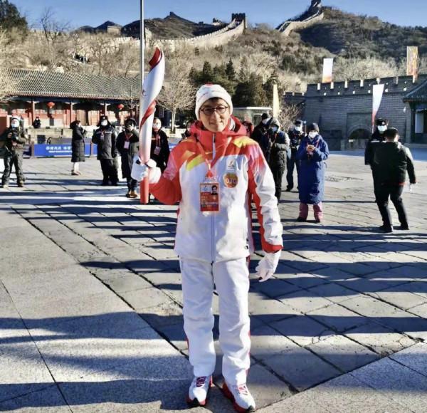 百位港臺明星助力冬奧！成龍凌晨激動發文，與國家隊合影滿臉驕傲