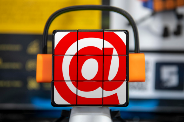 線上音訊“三國殺”,荔枝、喜馬拉雅、蜻蜓FM,誰能破局? 線上音訊“三國殺”,荔枝、喜馬拉雅、蜻蜓FM,誰能破局?