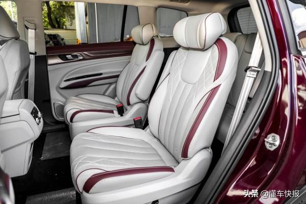 不到20萬能買到配置齊全的中大型SUV，福特領裕瞭解一下