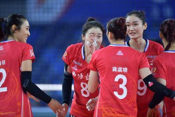 女排冠軍副攻久違亮相！接班人初露崢嶸，錦標賽打出單場11攔