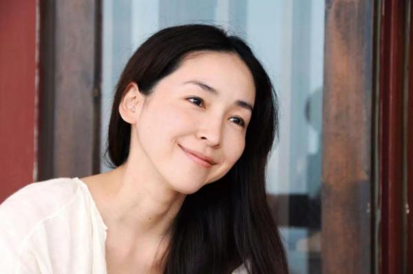 45歲家庭主婦祛斑半年,面板白皙,逆齡經驗分享,她是如何做的? 45歲家庭主婦祛斑半年,面板白皙,逆齡經驗分享,她是如何做的?