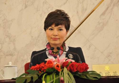 李瑞英&colon;工作28年零失誤&comma;新聞播出前得知兒子墜樓&comma;仍含淚完成工作