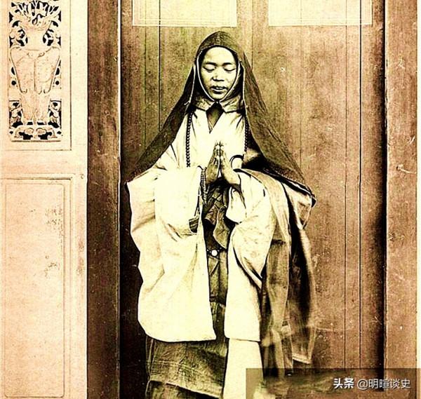 女子入廟祈福，遭遇花和尚羞辱，揭開14條人命大案，花和尚被凌遲