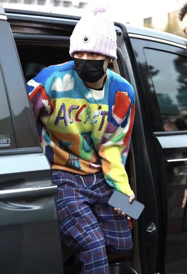 央視春晚彩排路透:劉濤太美、“真假”賈玲鬧烏龍,包貝爾遭群嘲 央視春晚彩排路透:劉濤太美、“真假”賈玲鬧烏龍,包貝爾遭群嘲