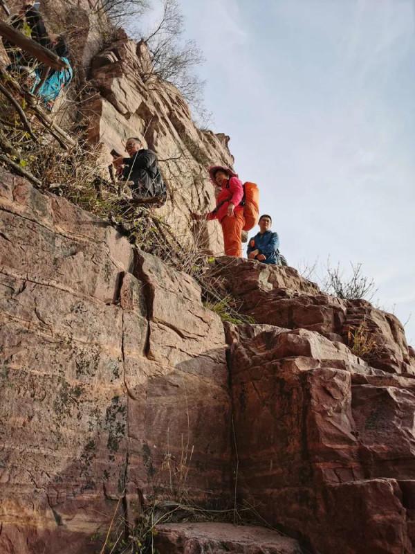 徒步白雲寺渡槽一一絕壁大梯一一上白雲一一白雲寺 徒步白雲寺渡槽一一絕壁大梯一一上白雲一一白雲寺