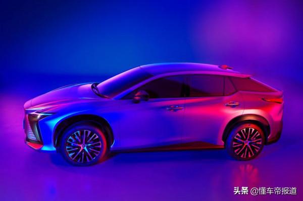 新車 | 車尾“致敬”阿斯頓·馬丁？雷克薩斯NX同級電動SUV官圖曝光