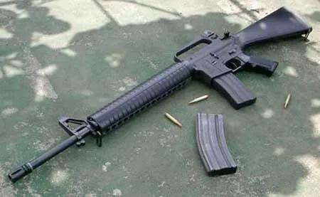 武器:(八)西方槍王~M16突擊步槍 武器:(八)西方槍王~M16突擊步槍