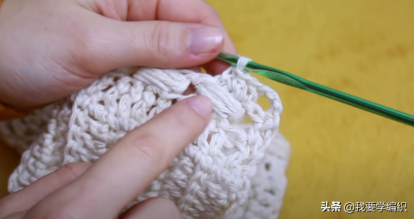 時尚顯氣質的修身鉤針女裙,半高領棗花裙教程,外穿或內搭都好看 時尚顯氣質的修身鉤針女裙,半高領棗花裙教程,外穿或內搭都好看