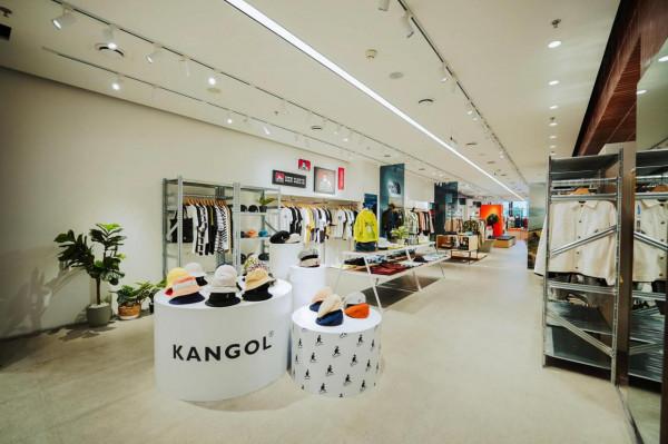 I.T集團代言人王俊凱閃現i.t blue block 詮釋秋冬潮流新風向 I.T集團代言人王俊凱閃現i.t blue block 詮釋秋冬潮流新風向