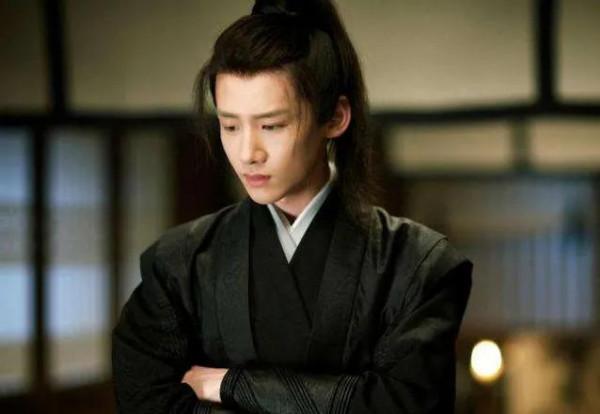 民間故事：屠夫去做客，發現女子鞋不沾泥，最後他一泡尿救了自己