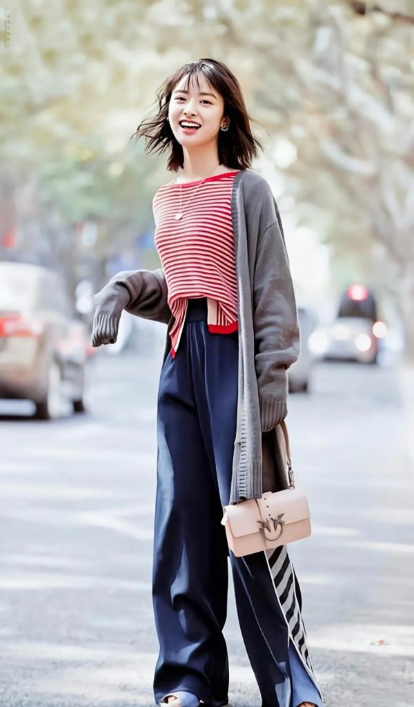 有喜歡沈月的嗎？憑藉《顫抖吧阿部》進入演藝圈