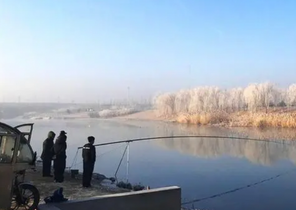 華北地區溫度驟降 還有沒有辦法釣魚 初冬季野釣鯽魚指南 華北地區溫度驟降 還有沒有辦法釣魚 初冬季野釣鯽魚指南