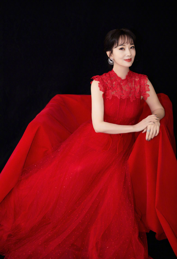 趙雅芝的三個兒子都是學霸，一個比一個帥，一個比一個讓她驕傲