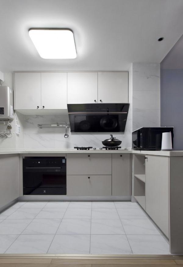 別再嫌家小了！50㎡爆改後也能擁兩室和大浴缸