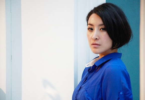 被趙本山捧紅，拒上春晚，嫁給於洋，“玉芬”王雅捷比你想的聰明