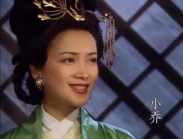 尖嘴猴腮別硬吹神顏，9位女星告訴你，古典美人從來都是珠圓玉潤