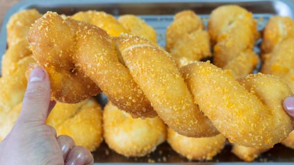 過年必學8款小吃，是零食也是下酒菜，過年露一手，大人小孩都愛