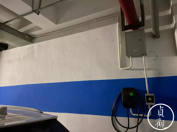 買了新能源車,沒想到被2萬的充電樁接線費gù住了 買了新能源車,沒想到被2萬的充電樁接線費gù住了