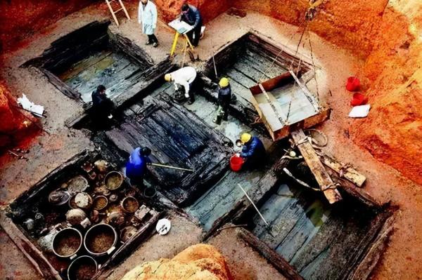 曾侯乙墓:充滿驚喜與驚嚇的挖掘,三件無法複製的詭異青銅器 曾侯乙墓:充滿驚喜與驚嚇的挖掘,三件無法複製的詭異青銅器