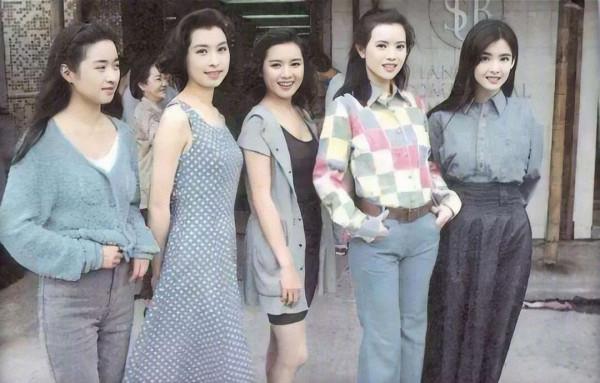 審美畸形！路人偶遇金晨瘦成紙片人，毫無美感，學學歐美多樣性吧