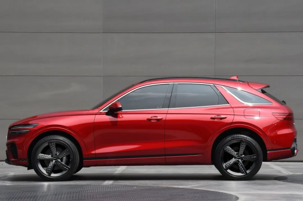 質感不輸BBA,但GV70入華能賣得好嗎? 質感不輸BBA,但GV70入華能賣得好嗎?