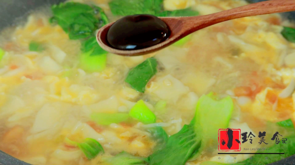 原來餃子皮和金針菇這樣做才好吃，口感鮮香美味，做法簡單營養足