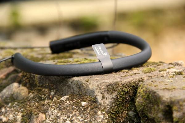 商務範十足——iquag40頸掛式降噪藍芽耳機評測 商務範十足——iquag40頸掛式降噪藍芽耳機評測