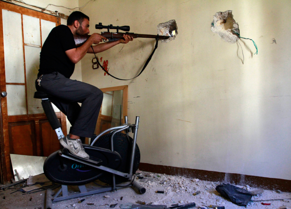 二戰時期的那些栓動步槍，放到現在還能當狙擊步槍用麼？