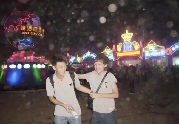 黃子韜：成名後不忘本，把啞巴發小留身邊，還出錢給他開咖啡店