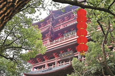 宋韻城隍閣 元宵別樣紅