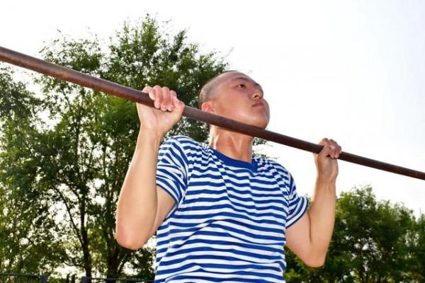 《羋月傳》童星變身海軍兵哥，網友直呼：這才是真偶像