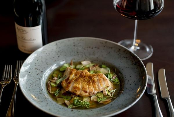 紅酒配餐：餐前酒，佐餐酒，餐後酒都是什麼酒？它們有什麼不同呢？