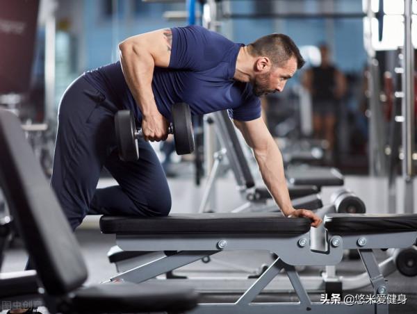 背闊肌的訓練方法,掌握4個動作,擁有倒三角肌肉身材 背闊肌的訓練方法,掌握4個動作,擁有倒三角肌肉身材