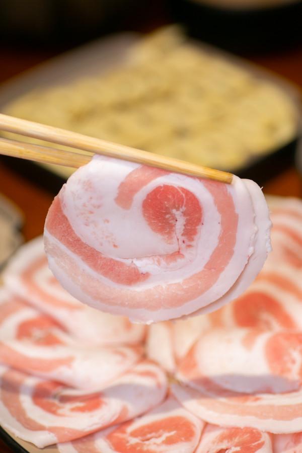 秋天抵禦寒冷的“秘密武器”！（煙囪銅鍋涮肉）