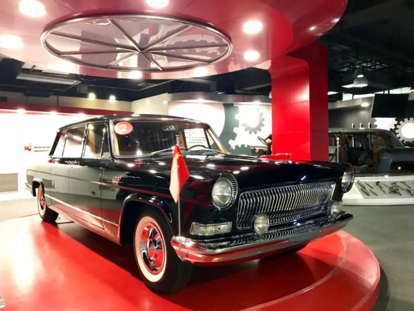 獨家探訪一汽紅旗文化展館，解密檢閱車背後的故事