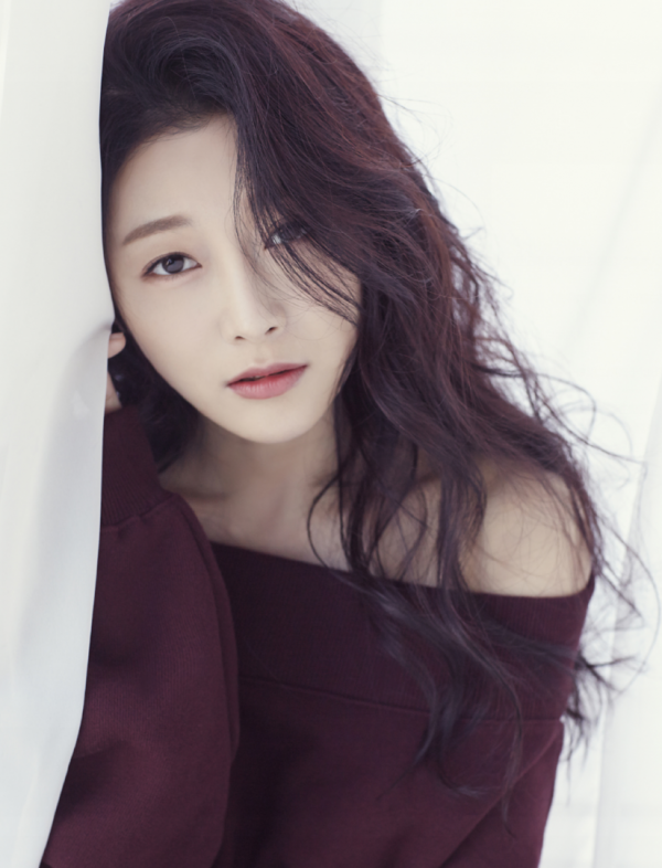 曾因翻白眼出圈的她，28歲就結婚了，還是《錦心似玉》的羅二孃