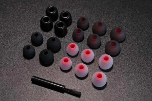 「首發測評」飛傲也開始在千元檔卷了?Fiio x Crinacle 聯名FHE分享 「首發測評」飛傲也開始在千元檔卷了?Fiio x Crinacle 聯名FHE分享