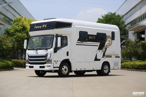 48V能源供給/大空間/水電的房車 法美瑞海角7號後廚房版頗具實力 48V能源供給/大空間/水電的房車 法美瑞海角7號後廚房版頗具實力