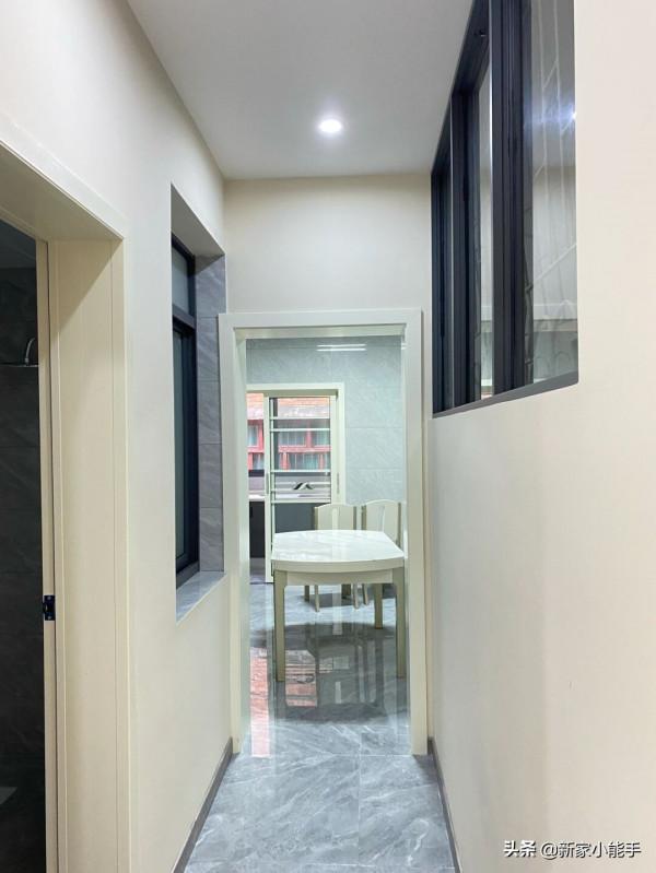 她家堅持自己設計，完工後的效果還不錯，主衛改衣帽間讓人羨慕啊