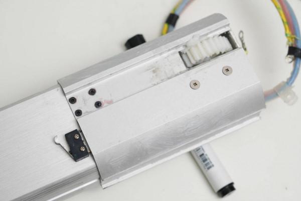 桌面島臺必裝的升降插座怎麼買？硬核拆解橫評公牛愛瑞堡等6款