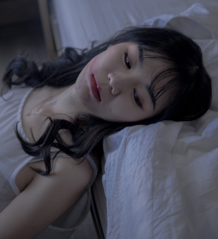 22歲自殺四次，比鬼更害怕的是人心，這樣的家庭是我一輩子的痛