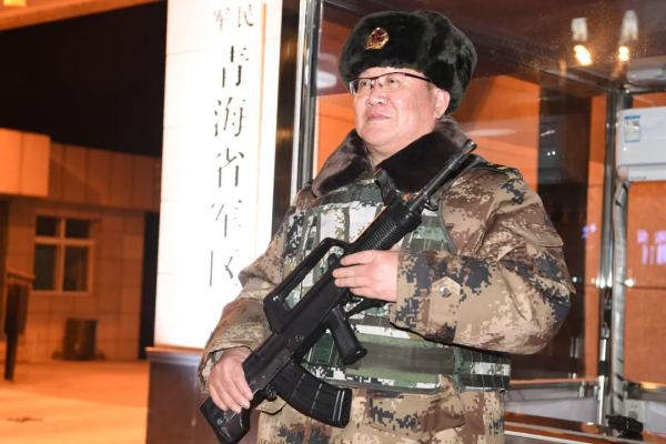 除夕，將軍站崗