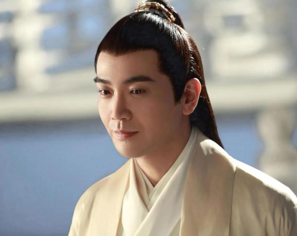 霍建華專心帶娃，焦恩俊生白髮老態難掩，天涯四美今昔對比太唏噓