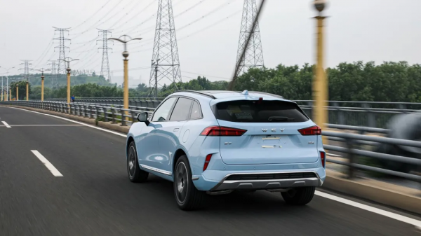 2.0T+9DCT，全新國產旗艦SUV豪華感不輸BBA，開起來有大驚喜