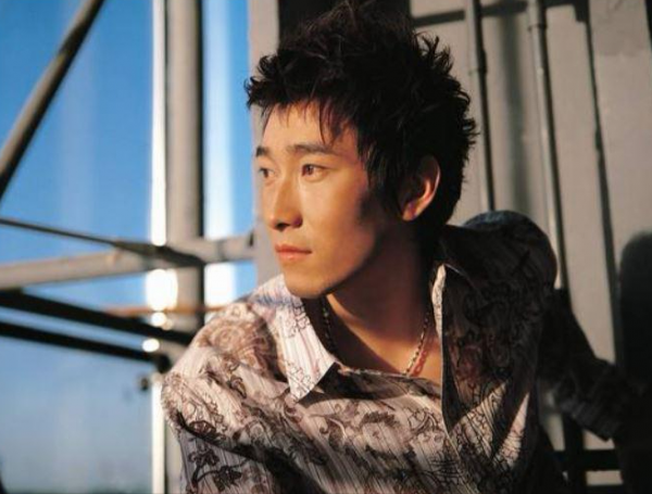 26歲爆紅的滿江，走到今天，也算是如願以償了