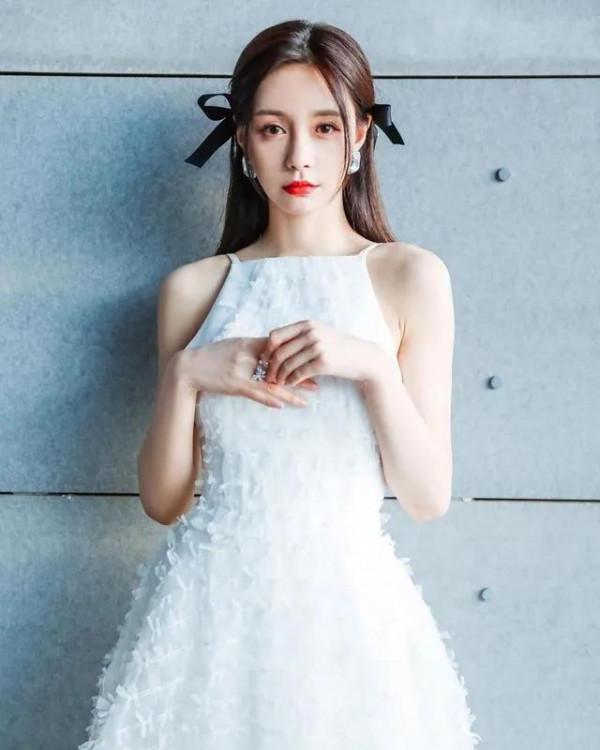 沈夢辰美圖集｜宋小寶說太開心了，終於找到一個比我還黑的女明星