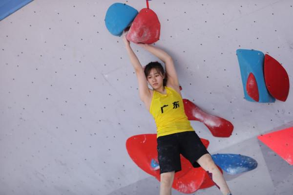 全運頭條｜樊振東焦急表情包上熱搜，司機撿到全運遺失金牌