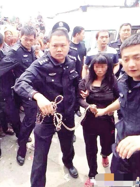 娃差點被搶走，人販子離我們太近了